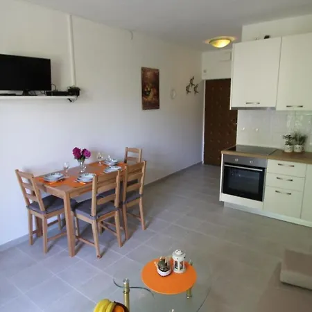 Apartment In Malinska/insel Krk 34805
